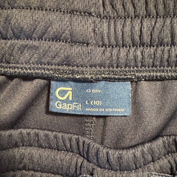 Boy's Athletic Shorts Bundle: Nike Dri-FIT, Under Armour, & GapFit - Picture 10 of 10